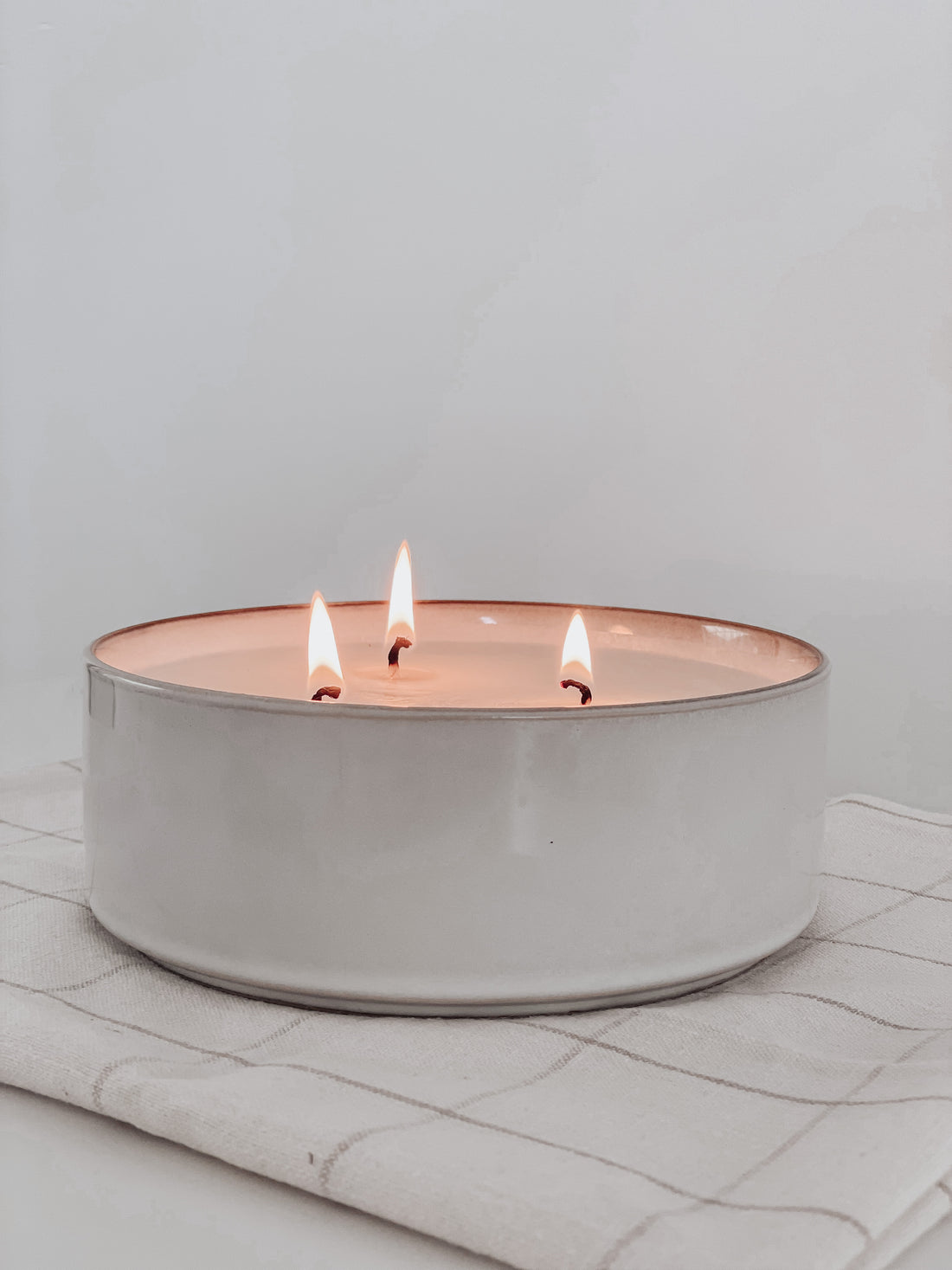 3 wick ceramic candle - 700ML